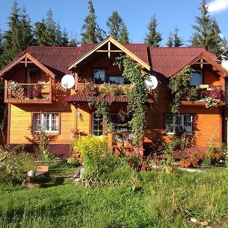 Cottage 12 Months Ворохта Екстериор снимка