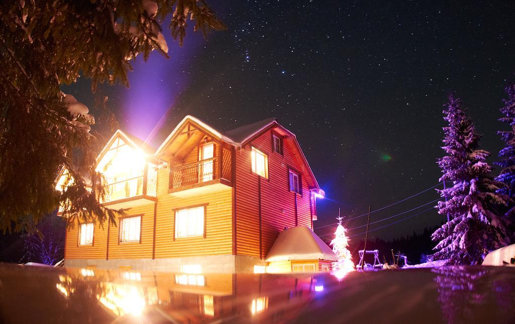 Cottage 12 Months Ворохта Екстериор снимка
