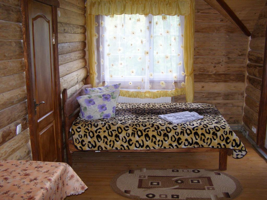Cottage 12 Months Ворохта Екстериор снимка